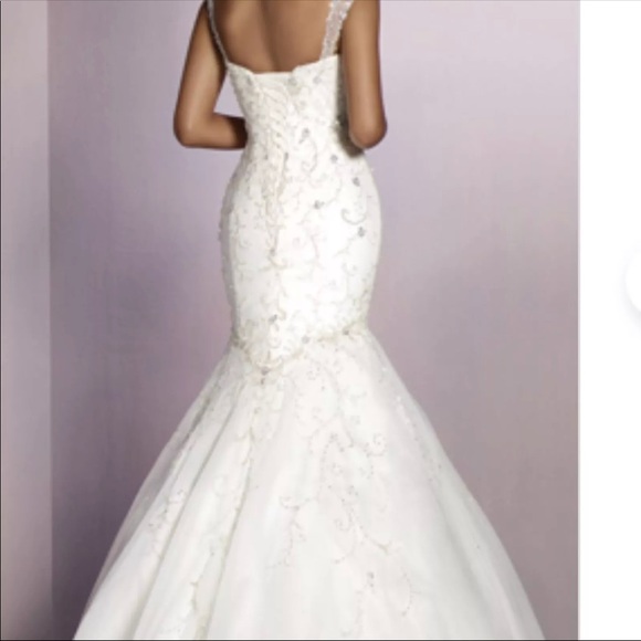 Alfredo Angelo Plus Sized Wedding Dress - Picture 4 of 4